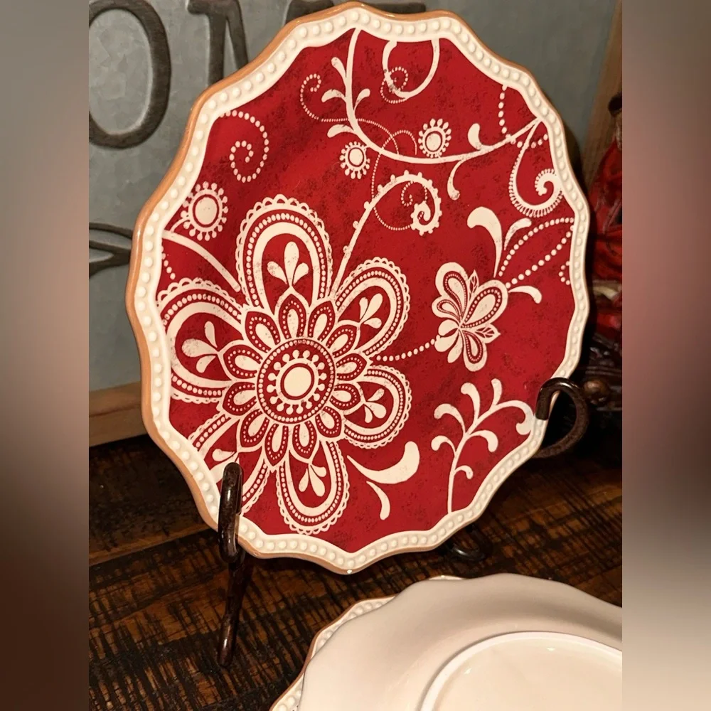 Set of 4 Pier 1 Retired Maribeth 8.5” Stoneware Salad Scalloped Plates